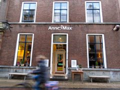 Anne & Max Explore Utrecht 1